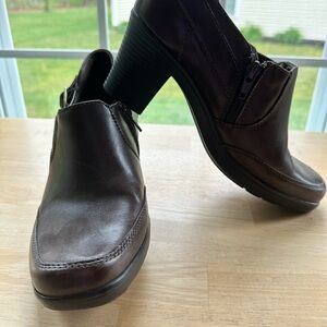Clarks Brown Leather shoes with Side Zipper